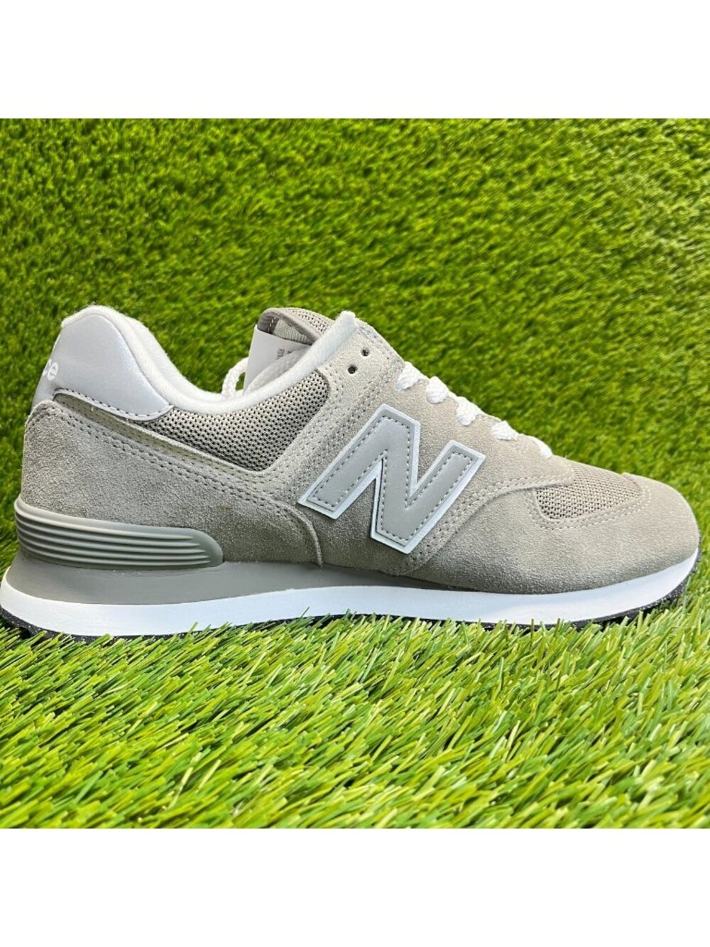 New Balance 574 Mens Size 8 Gray White Athletic Running Walking Shoes Sneakers - Picture 4 of 10